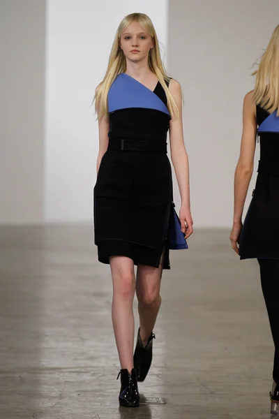 Look 4